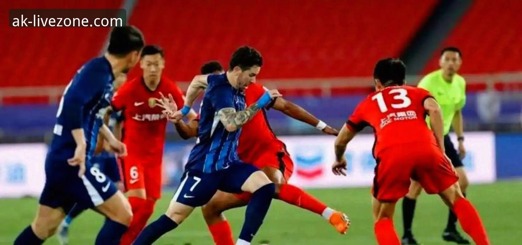 青岛海牛3-1力克上海海港！时隔13年主场复仇，AK体育平台见证中超经典之战最新动态